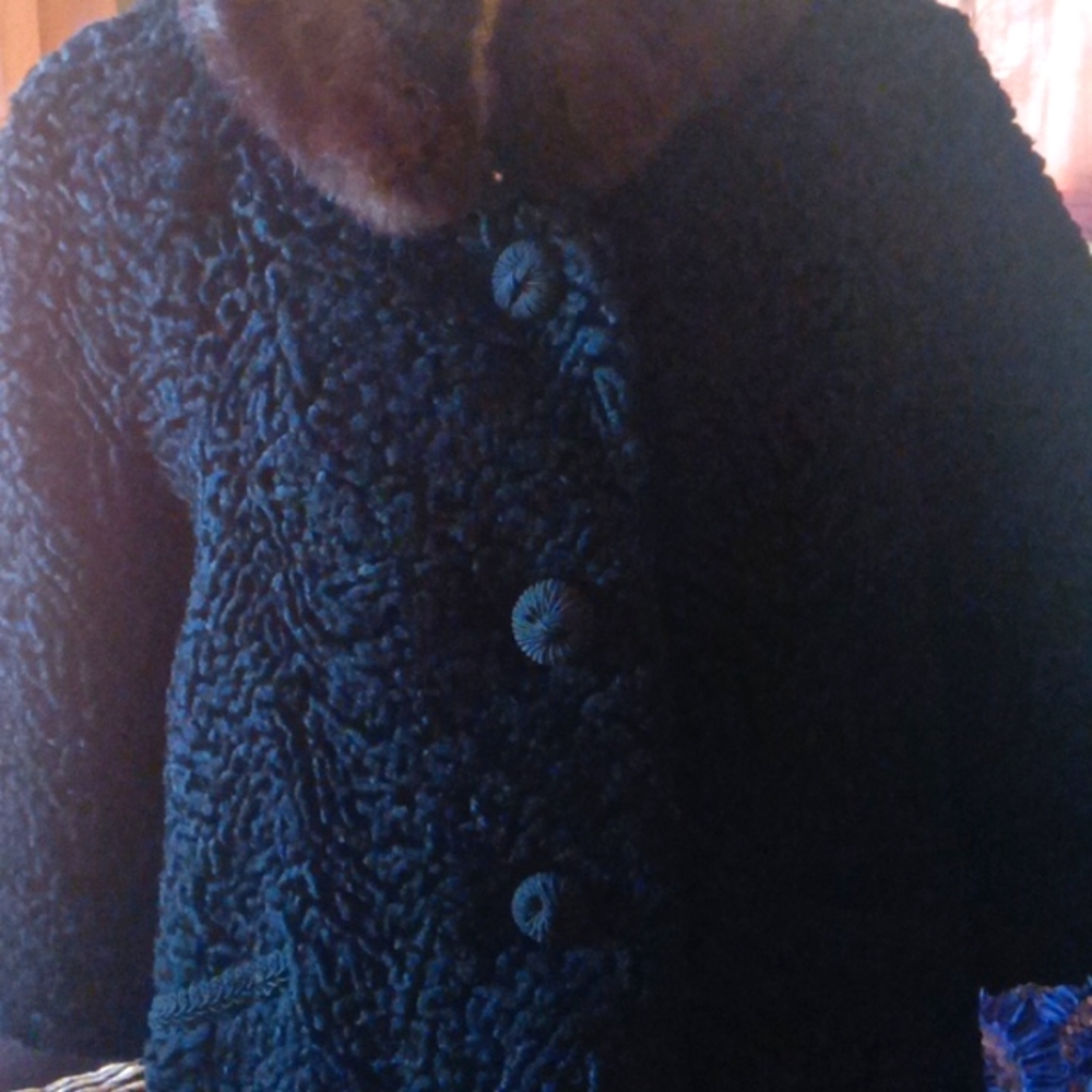 wool coat - Picture 7 of 10